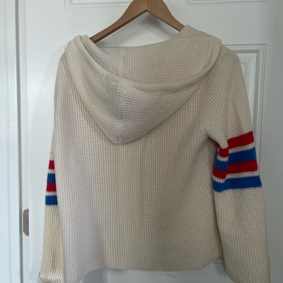 Faherty hoody sweater. Super soft - Picture 4 of 5